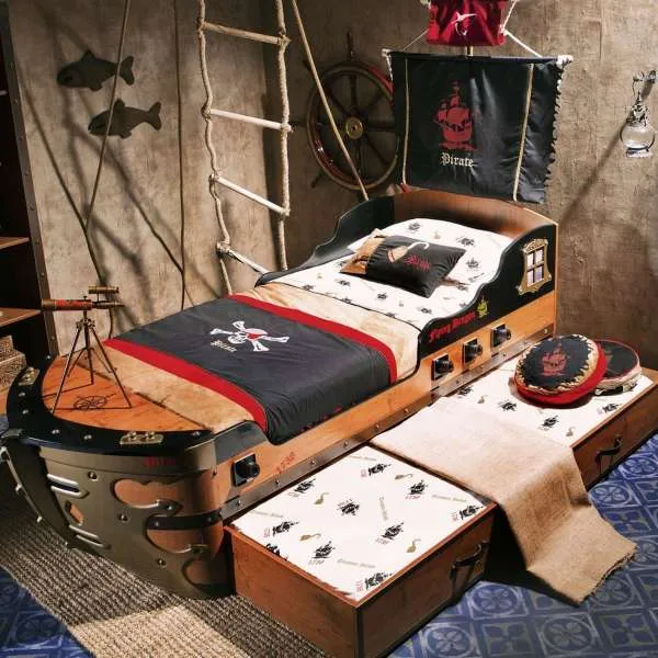 PIRATE BROD KREVET (90x190 cm)