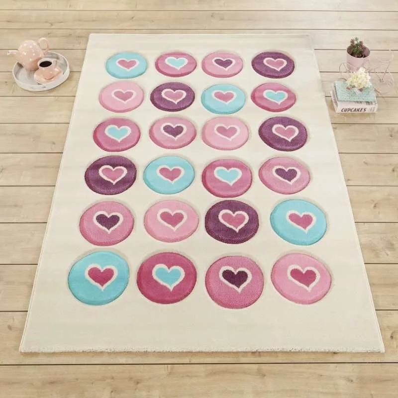 LOVE TEPIH (133x190 cm)